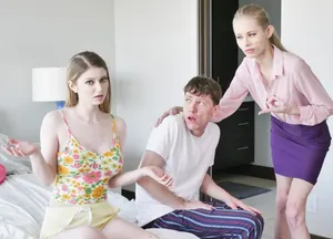 Mẹ kế bắt nữ nhi riêng của gã chồng xoạc với cậu con trai
